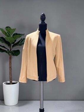 Preview Collection Cream Zip-Front Blazer Jacket
